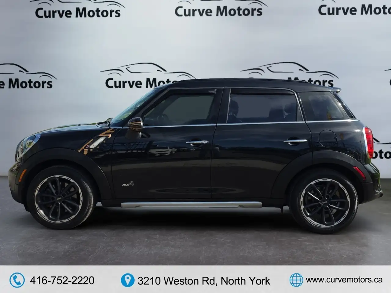 MINI Cooper Countryman снимка MINI Cooper Countryman