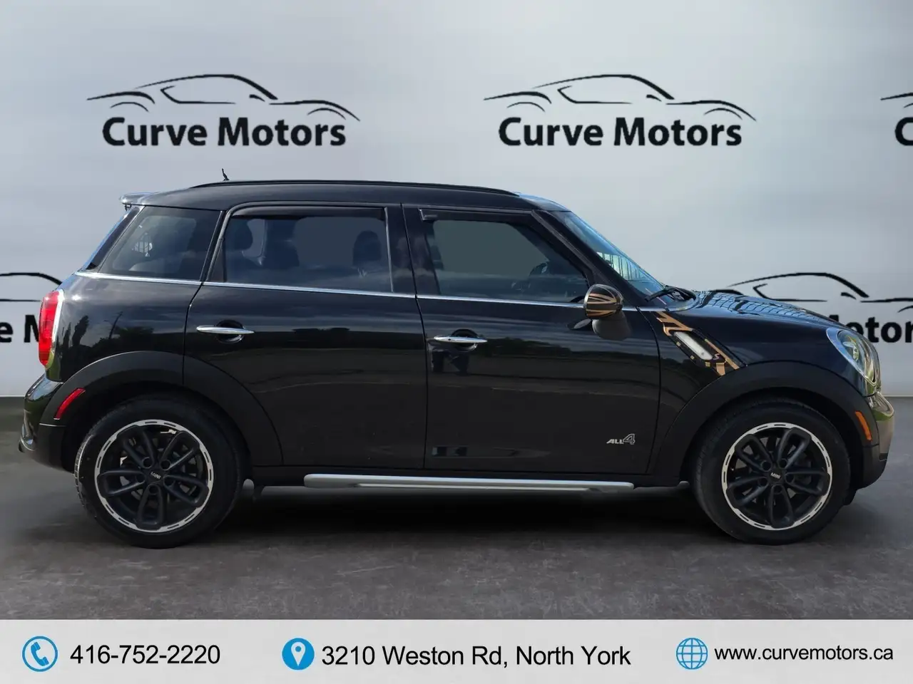 MINI Cooper Countryman снимка MINI Cooper Countryman