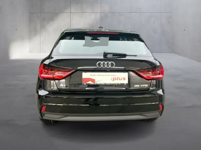 Audi A1 view 4
