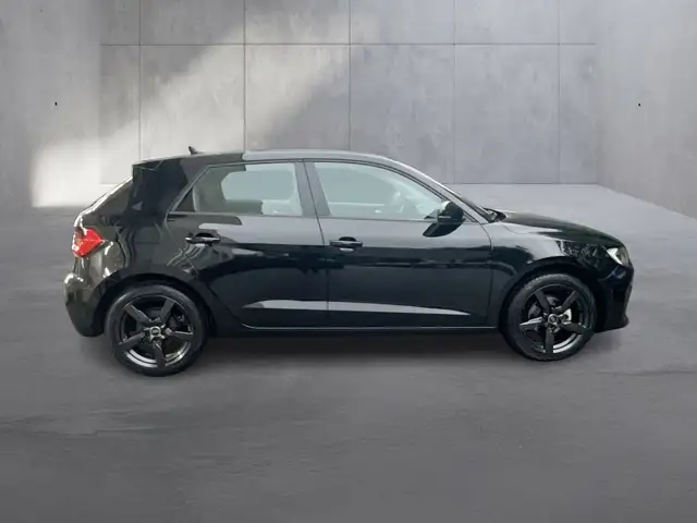 Audi A1 view 5