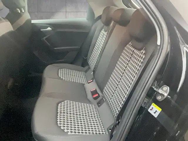 Audi A1 view 9