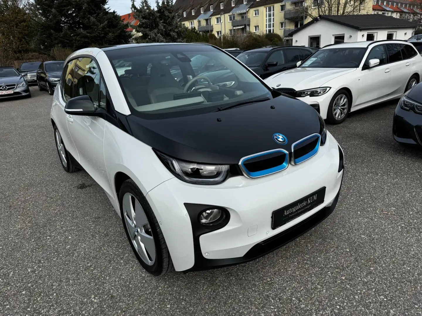 BMW i3 NAVI-PROF|KAMERA|ACC|SITHZ|KEYLESS-ENTRY Blau - 1