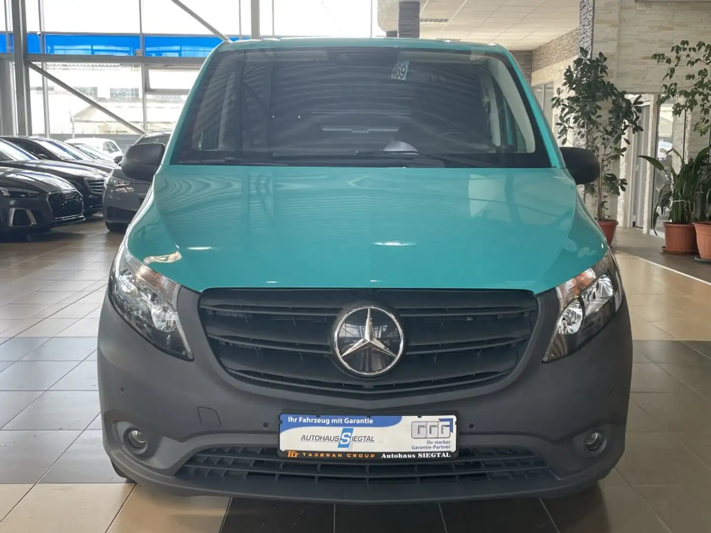 Mercedes-Benz Vito 114 CDI PRO RWD lang Navi R.Cam PDC Distr.+ Vert - 2