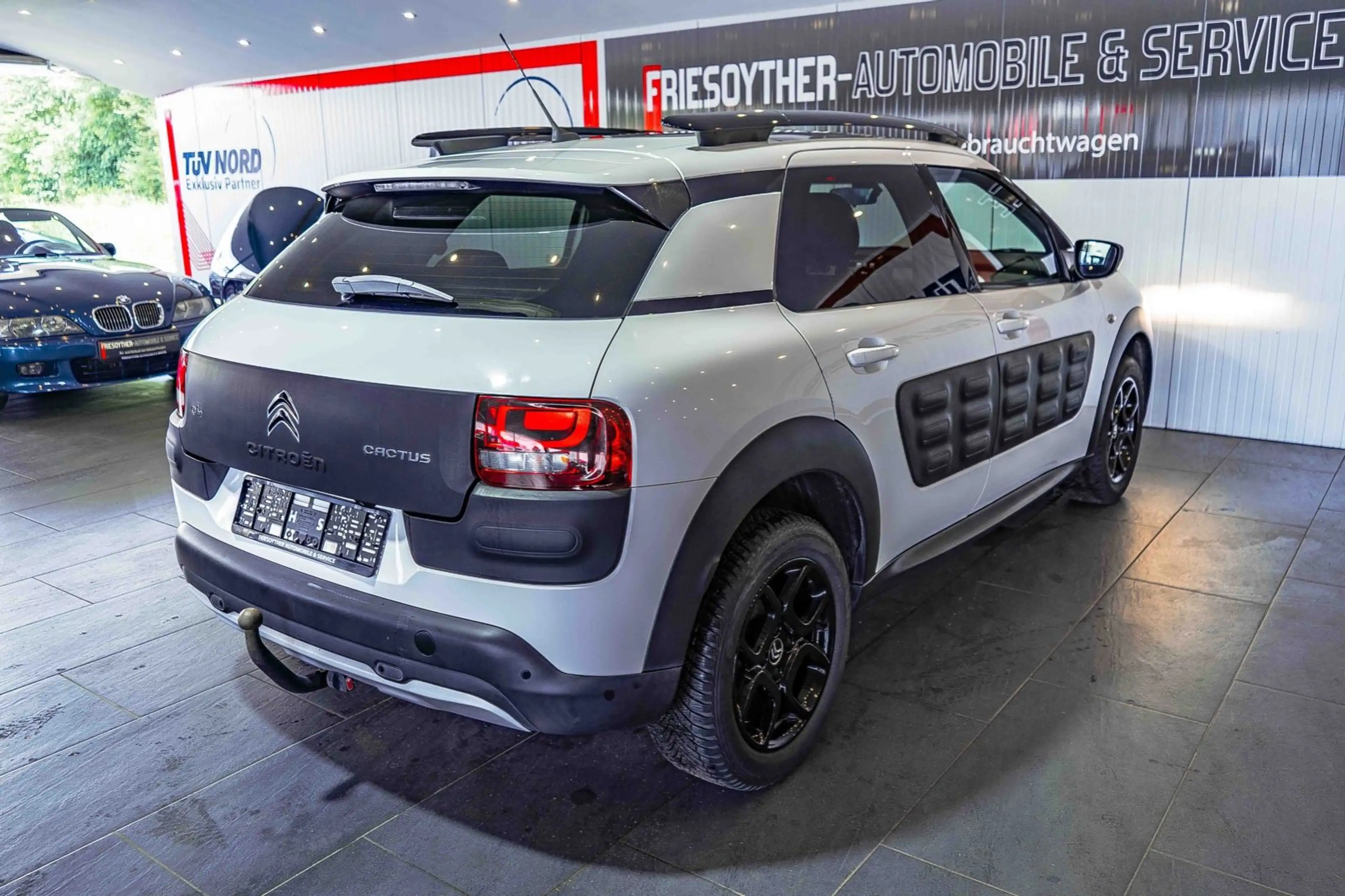 Citroen C4 Cactus 1.2 e-VTi Shine Automatik Panorama AHK — photo 9