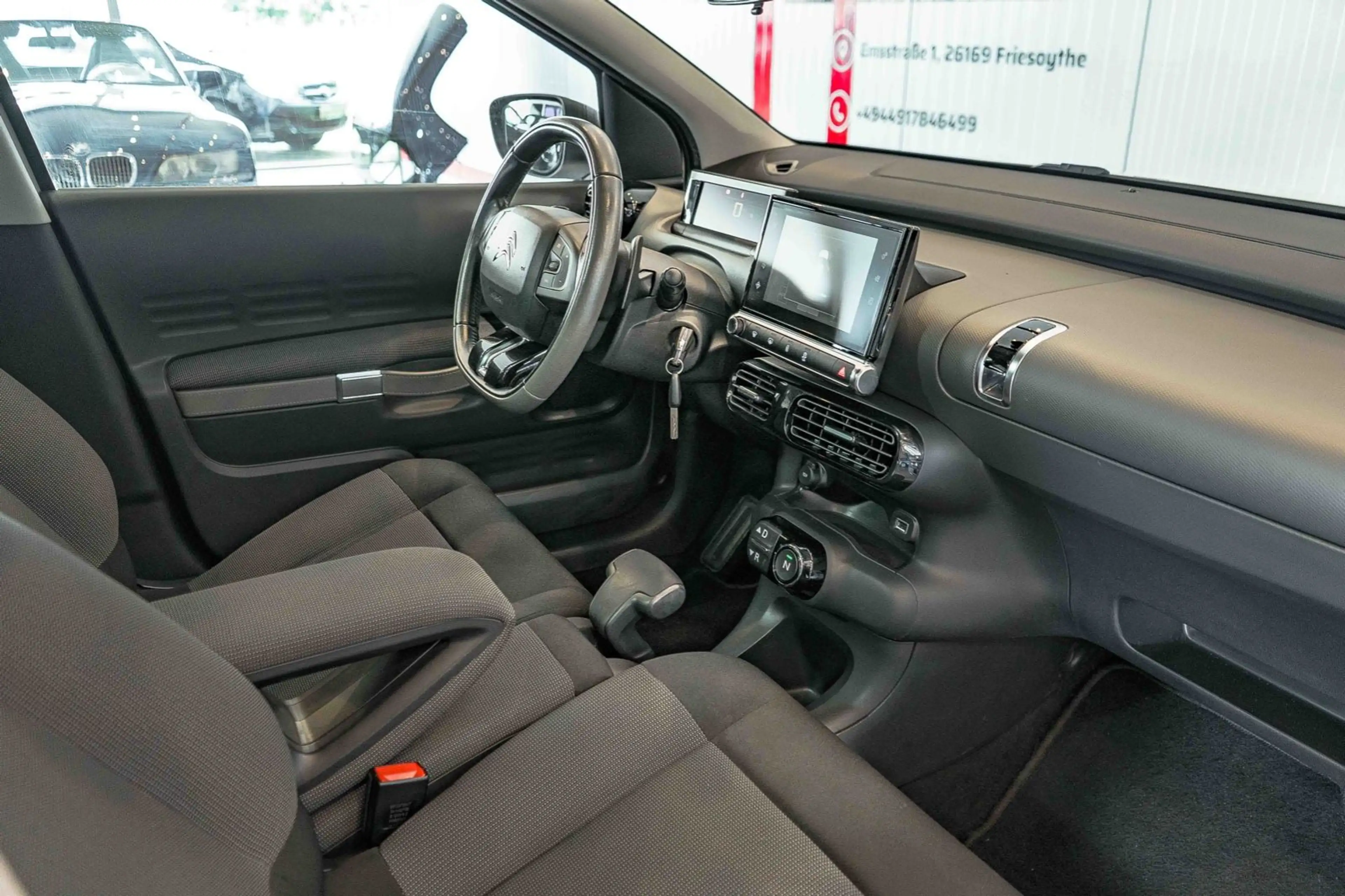 Citroen C4 Cactus 1.2 e-VTi Shine Automatik Panorama AHK — photo 13