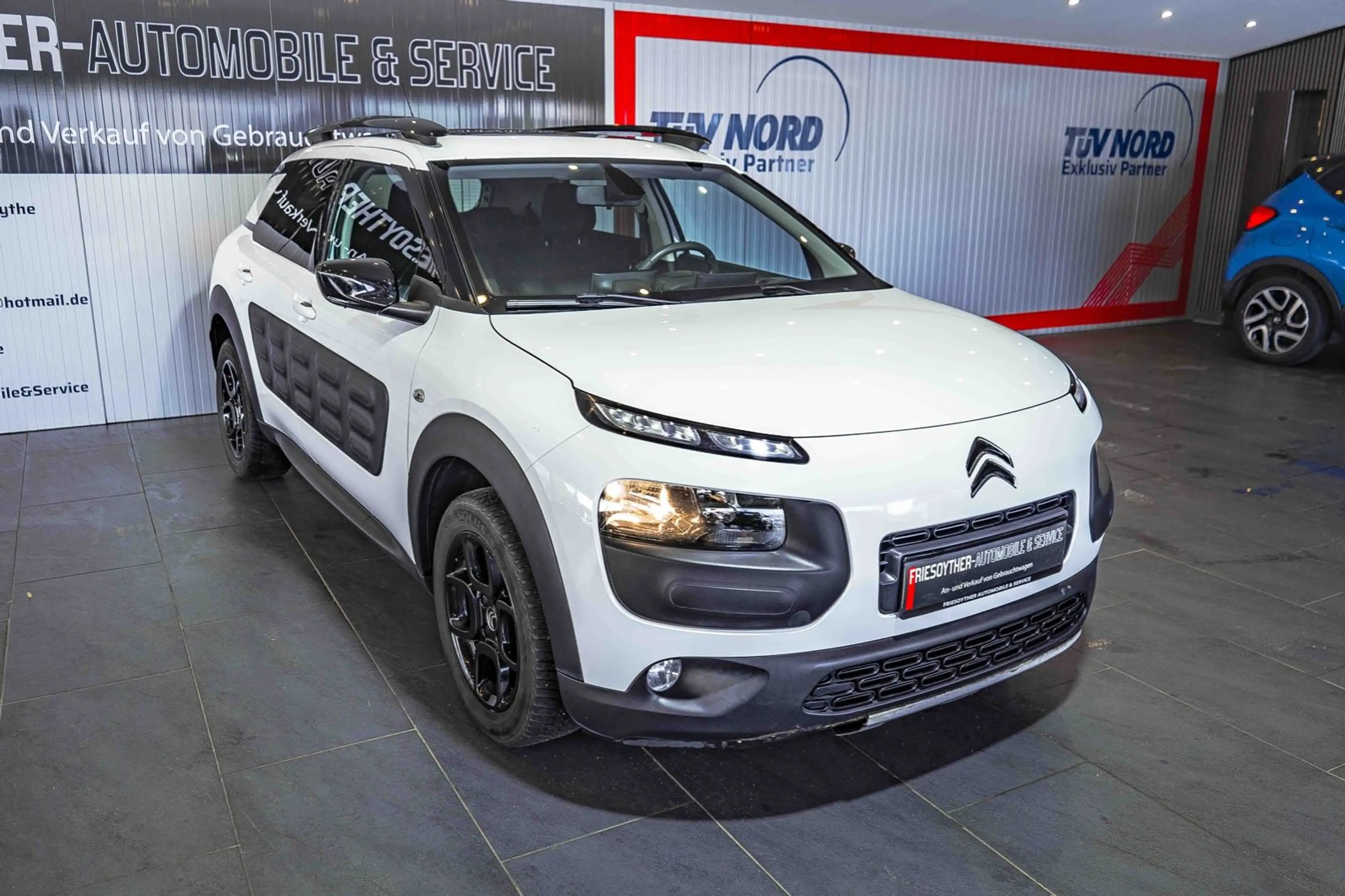 Citroen C4 Cactus 1.2 e-VTi Shine Automatik Panorama AHK — photo 3