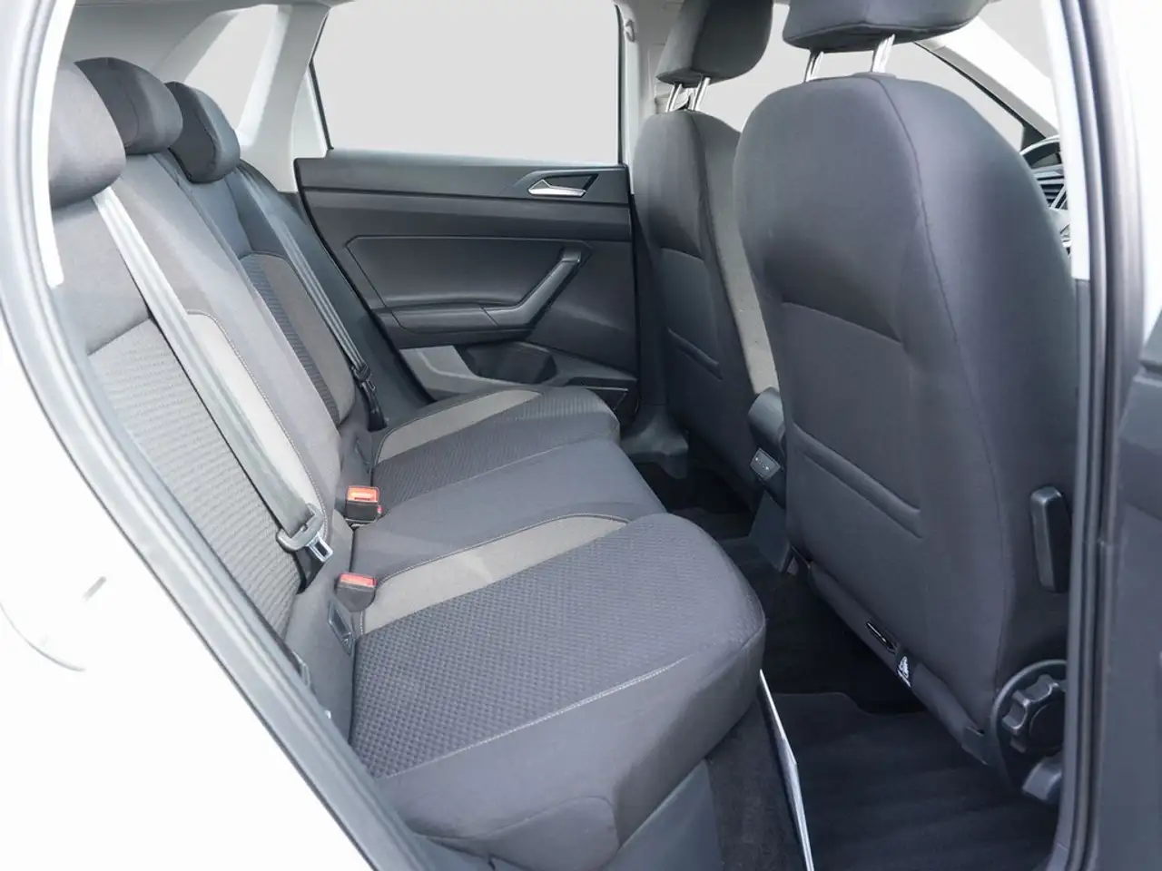 Volkswagen Polo 1.0 TSI Life *LED*Navi*App-Connect*PDC*Kamera*L... 10