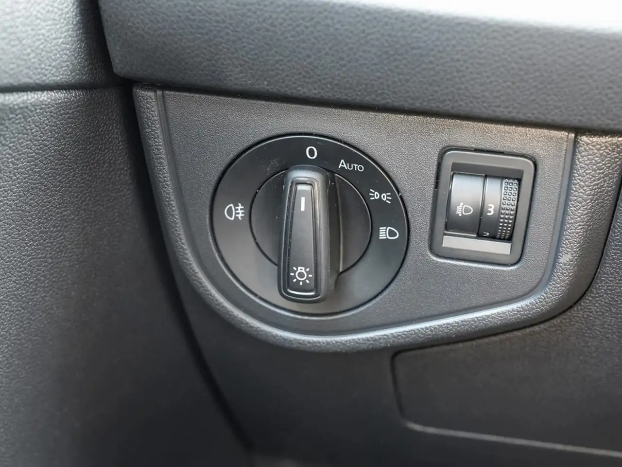 Volkswagen Polo 1.0 TSI Life *LED*Navi*App-Connect*PDC*Kamera*L... 16