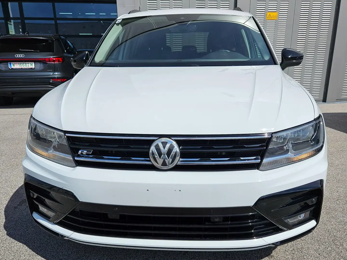 Volkswagen Tiguan 1,5 TSI ACT OPF Comfortline DSG Weiß - 1