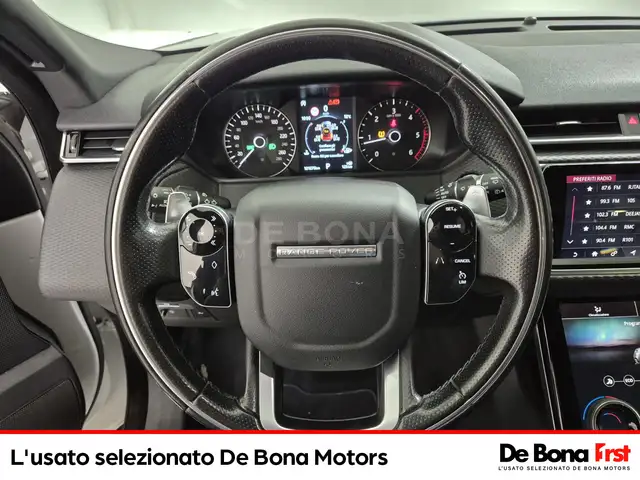 Land Rover Range Rover Velar view 9