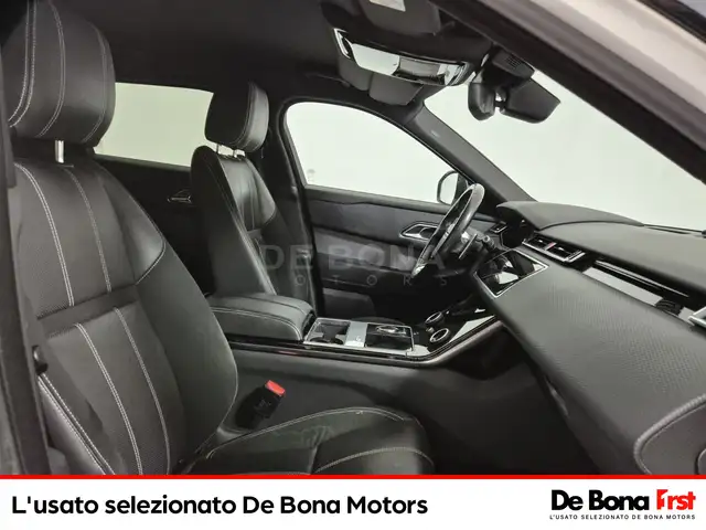 Land Rover Range Rover Velar view 8