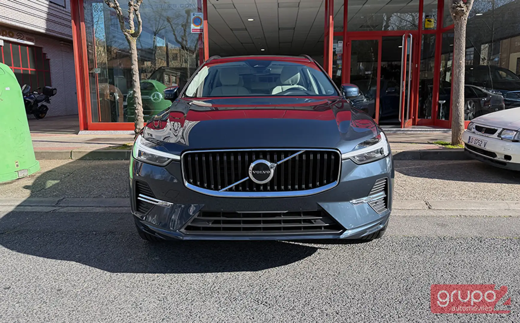 Volvo XC60 B4 Plus Dark Azul - 2