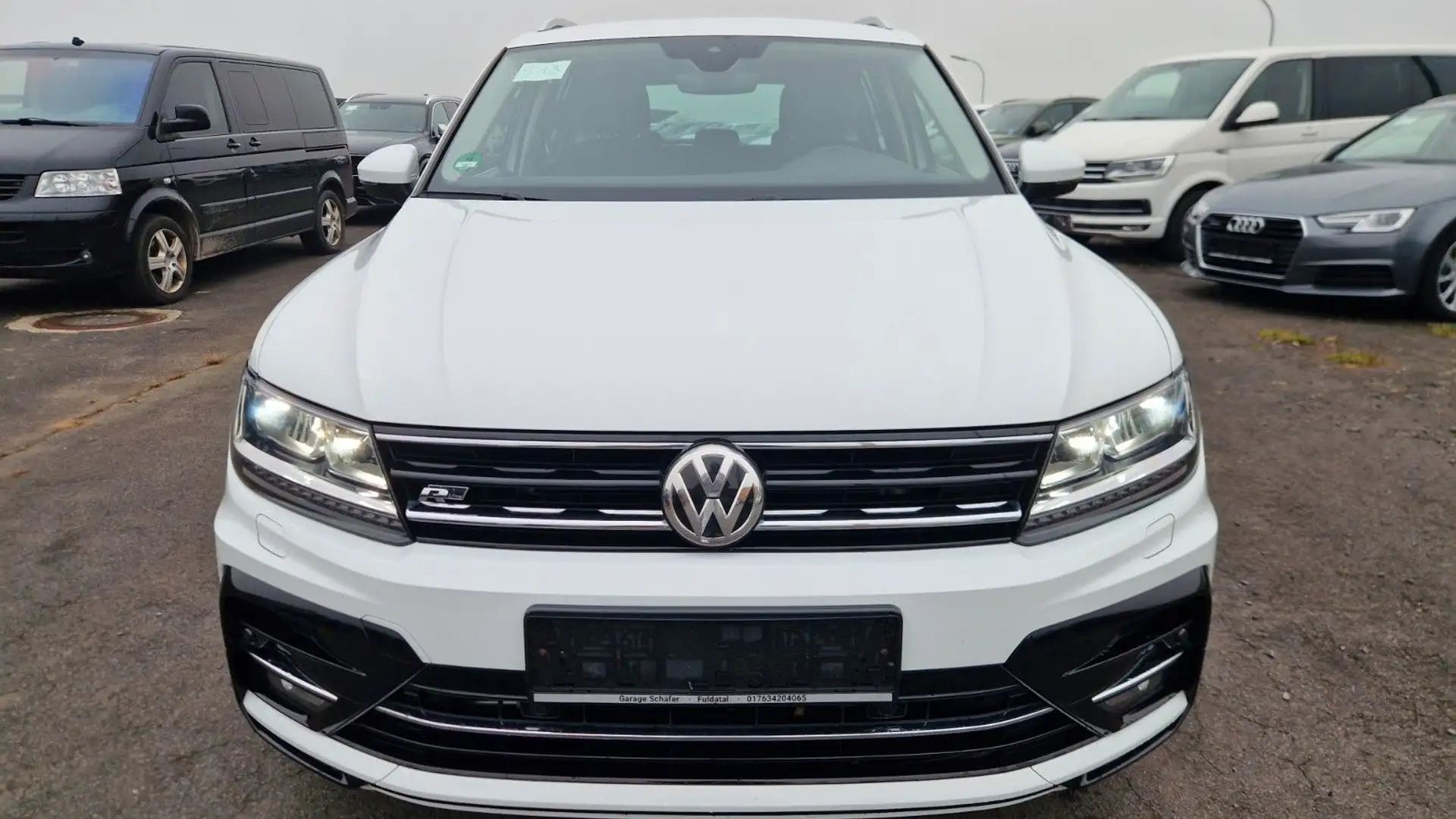 Volkswagen Tiguan 4Motion R Line LED Navi Kamera AHK Weiß - 2