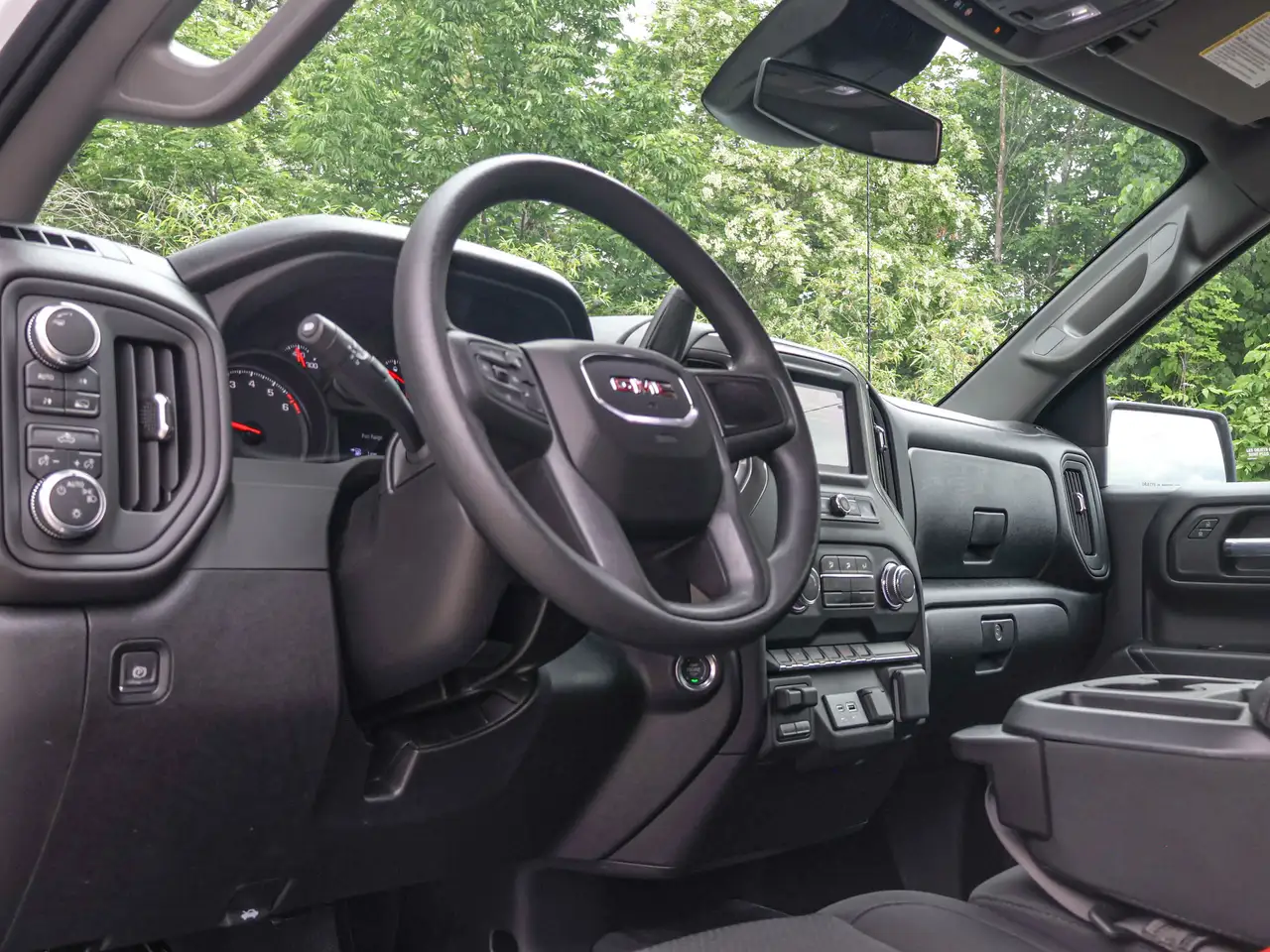 GMC Sierra 1500 снимка GMC Sierra 1500