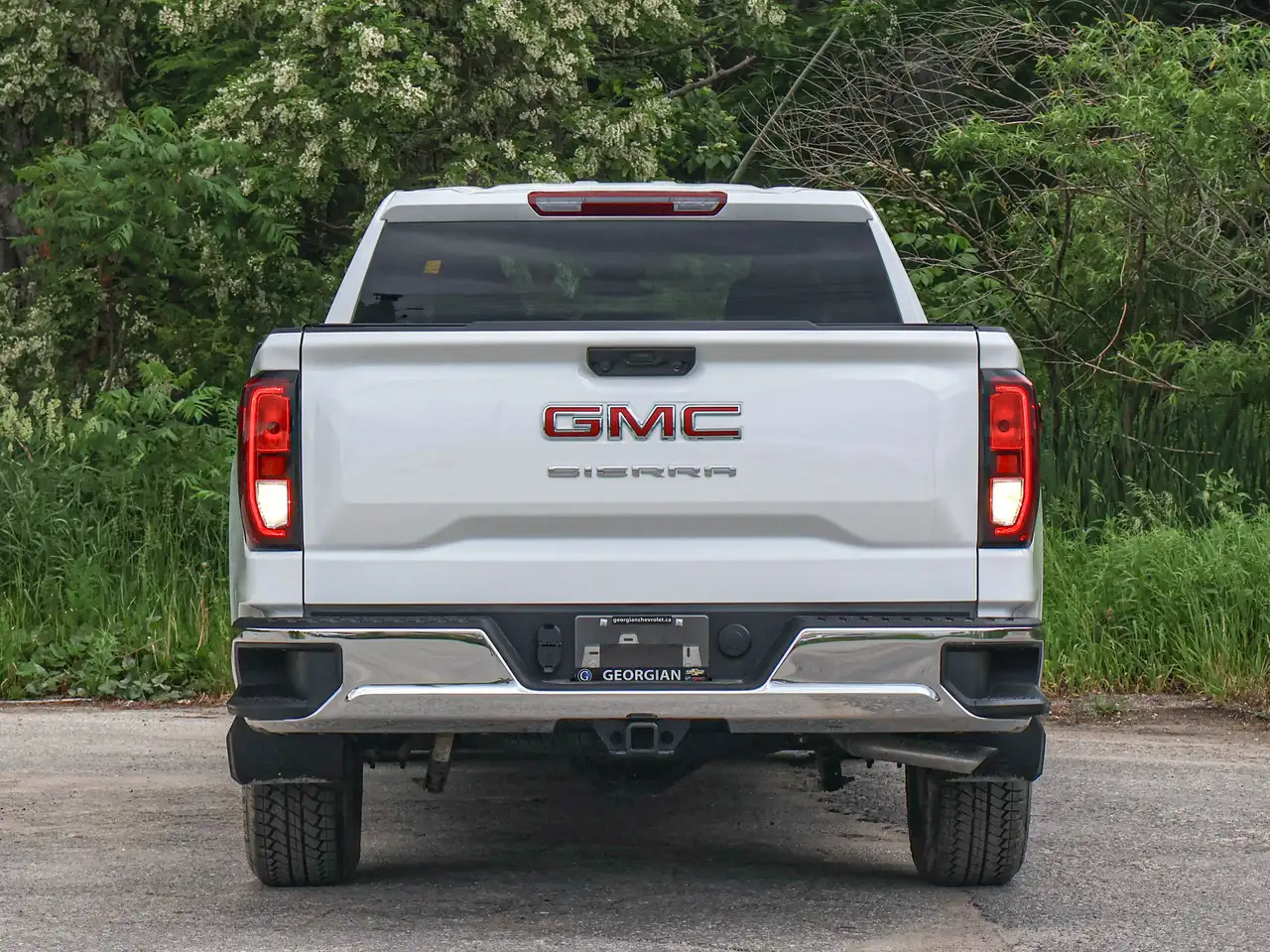 GMC Sierra 1500 снимка GMC Sierra 1500