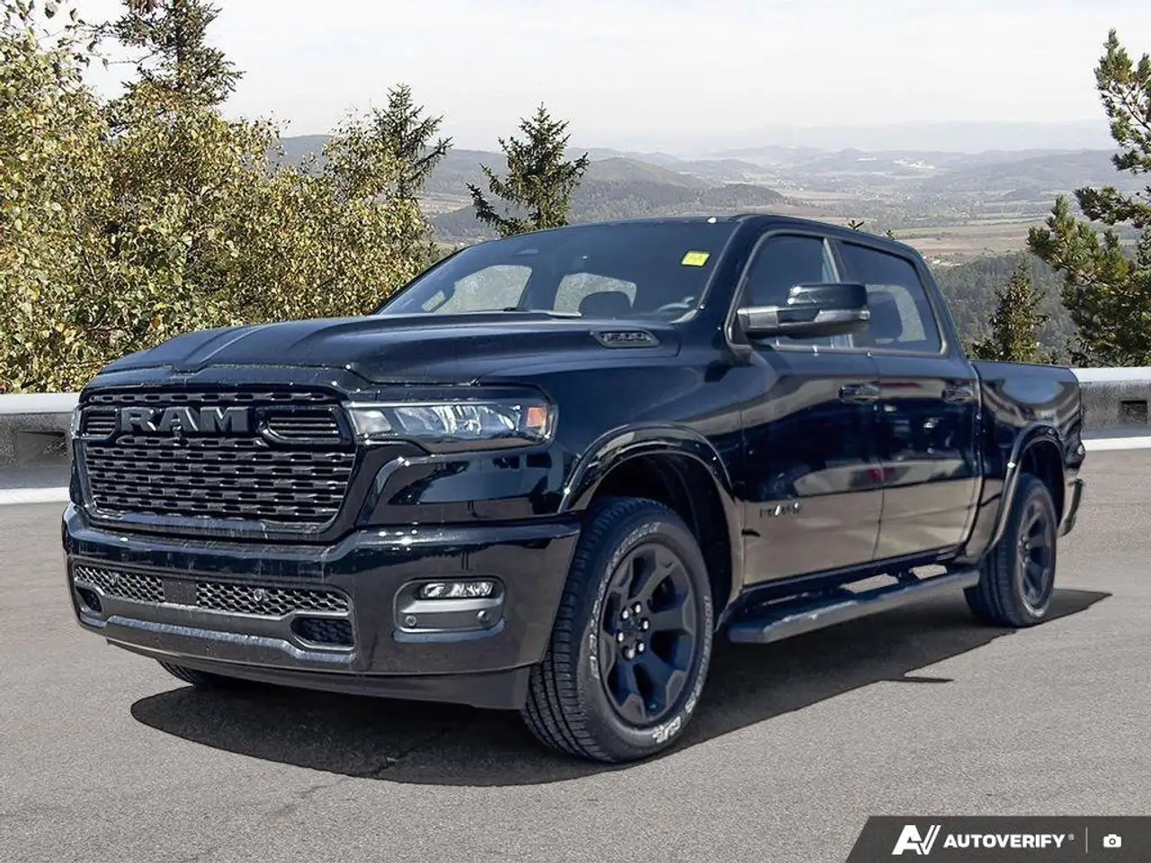 RAM 1500 снимка RAM 1500