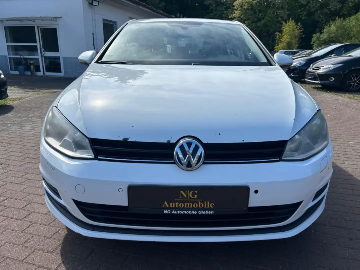 Volkswagen Golf VII Lim. Comfortline BMT *DSG*Navi*SHZ*PDC* Wit - 2