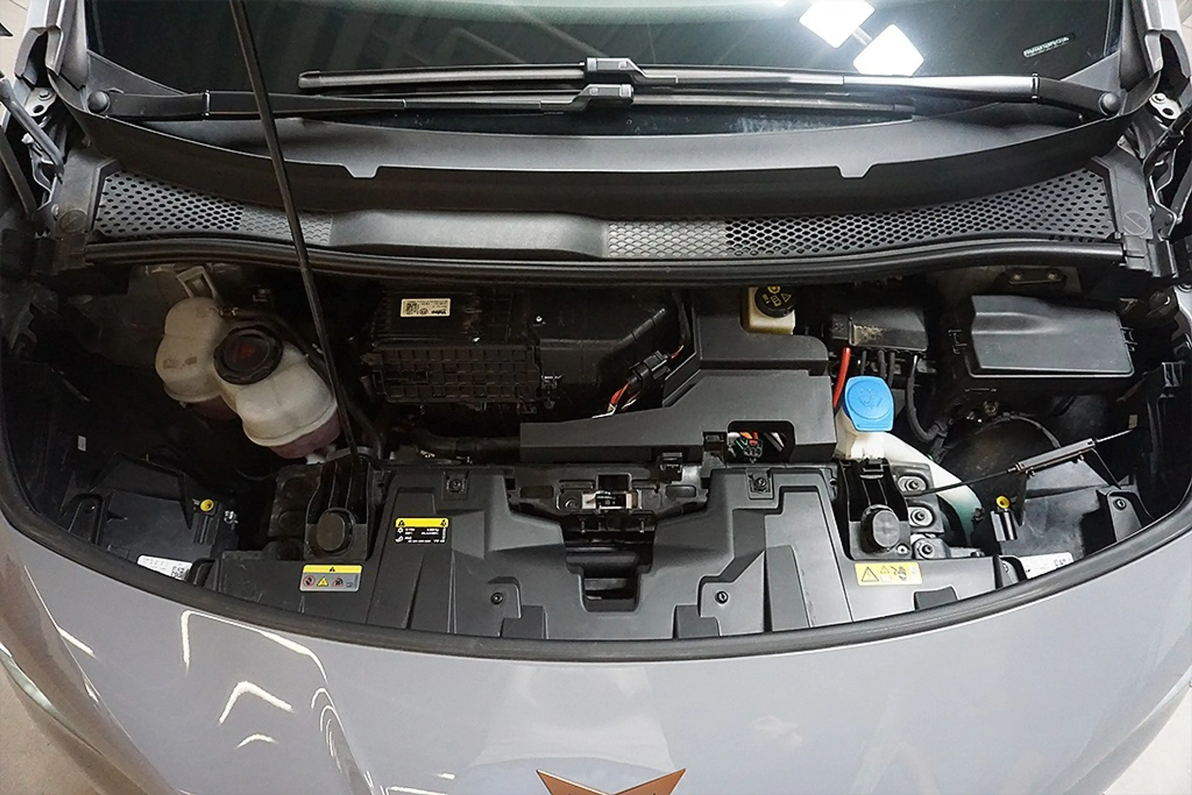 CUPRA Born 150KW Virtual Pano SHZ Navi LED 62kWh LED — photo 14