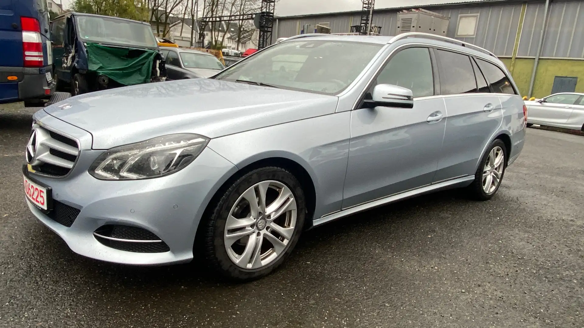 Mercedes-Benz E 220 E 220 CDI BlueEfficiency (212.202) Grijs - 1