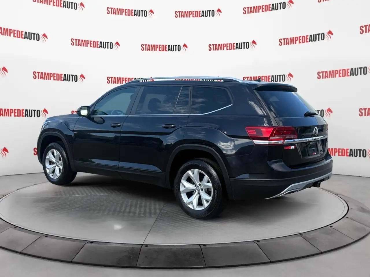 Volkswagen Atlas снимка Volkswagen Atlas