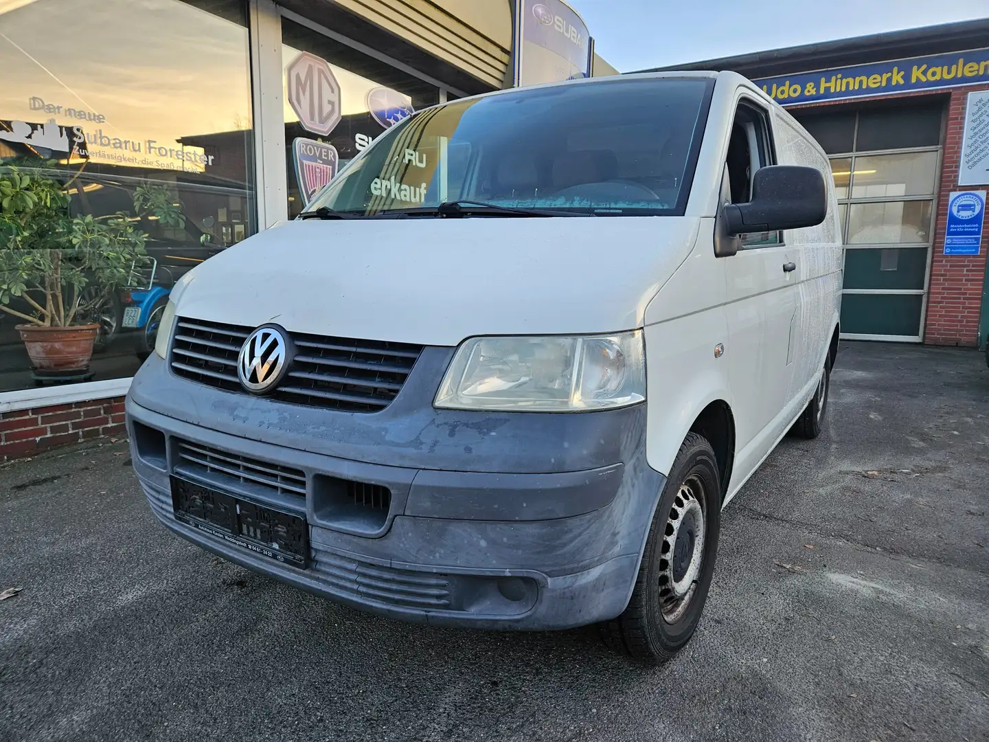 Volkswagen T5 Kombi Kasten Weiß - 1