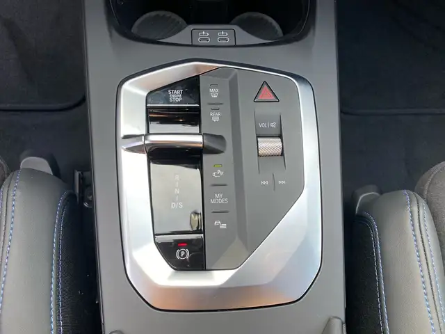 BMW 1 Series view 15
