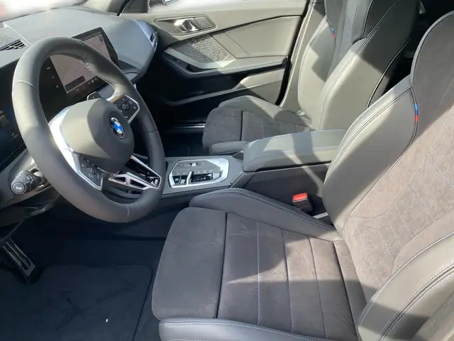 BMW 1 Series view 7