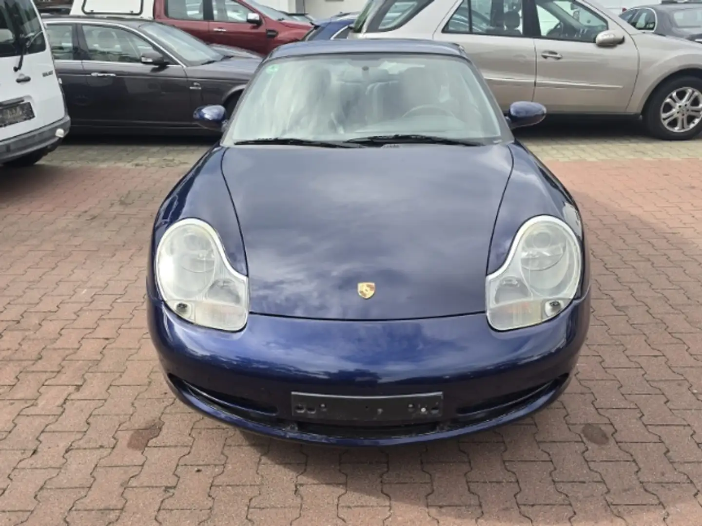 Porsche 996 911 Carrera Coupe MOTORSCHADEN Синій - 2