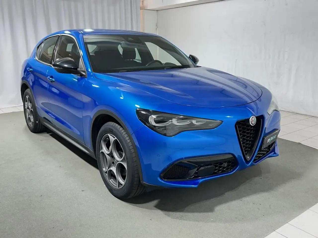 Alfa Romeo Stelvio 2024 — фото 7