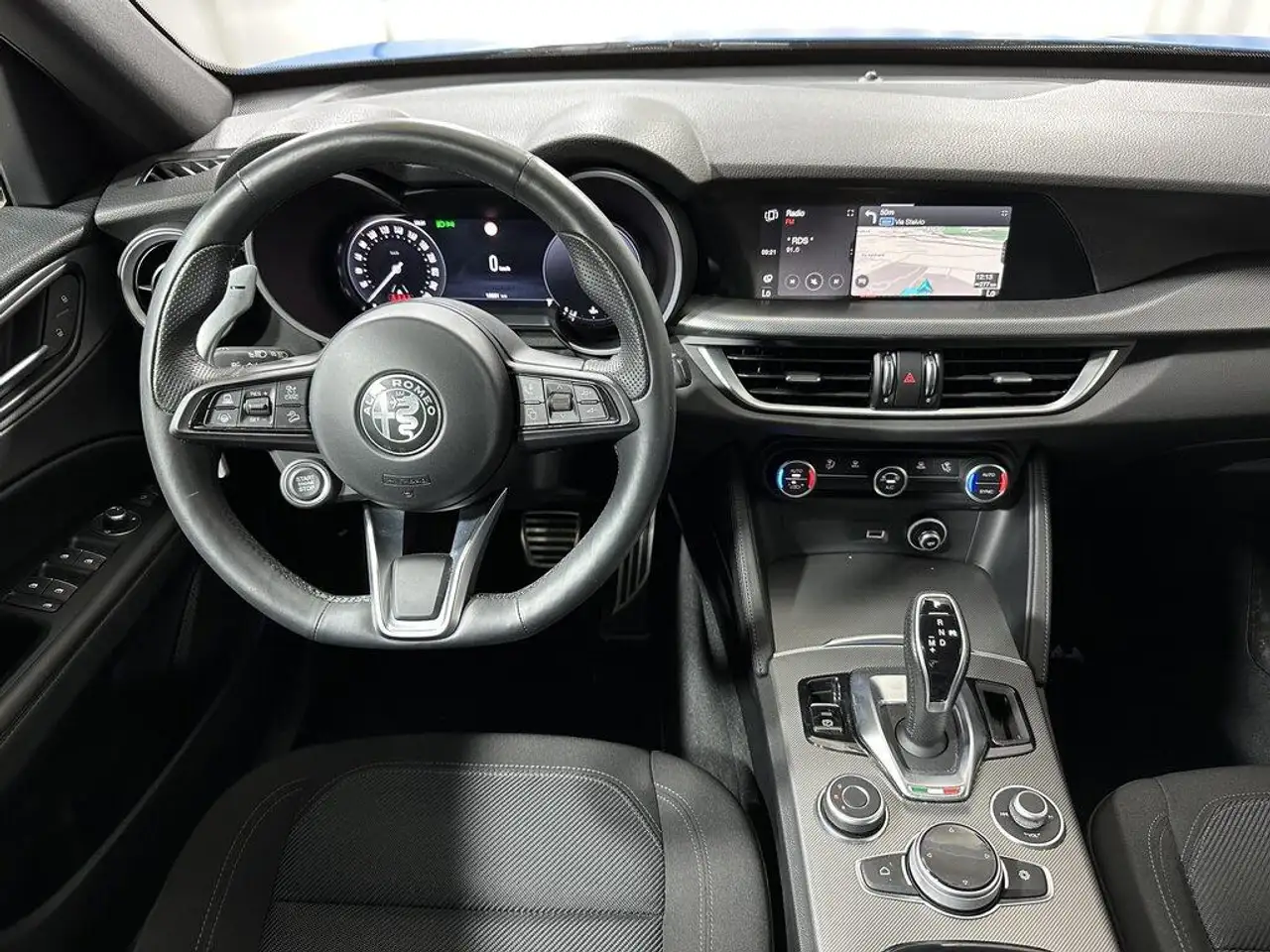 Alfa Romeo Stelvio 2024 — фото 13