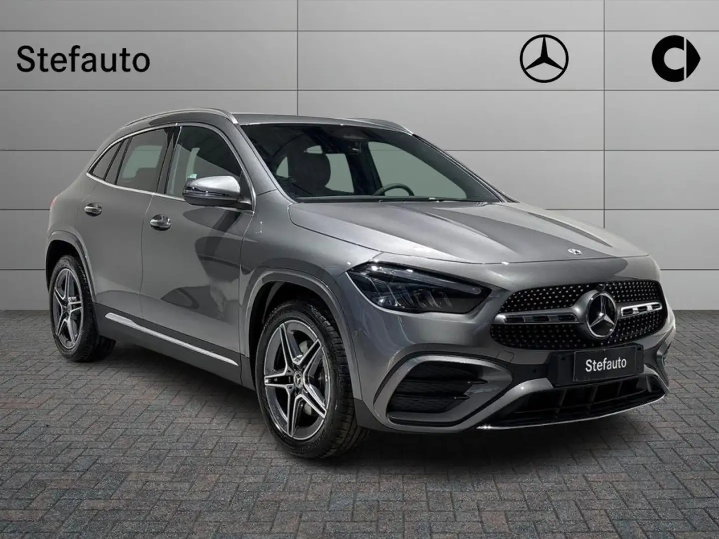 Mercedes-Benz GLA 200 d Automatic AMG Line Advanced Plus Grigio - 1