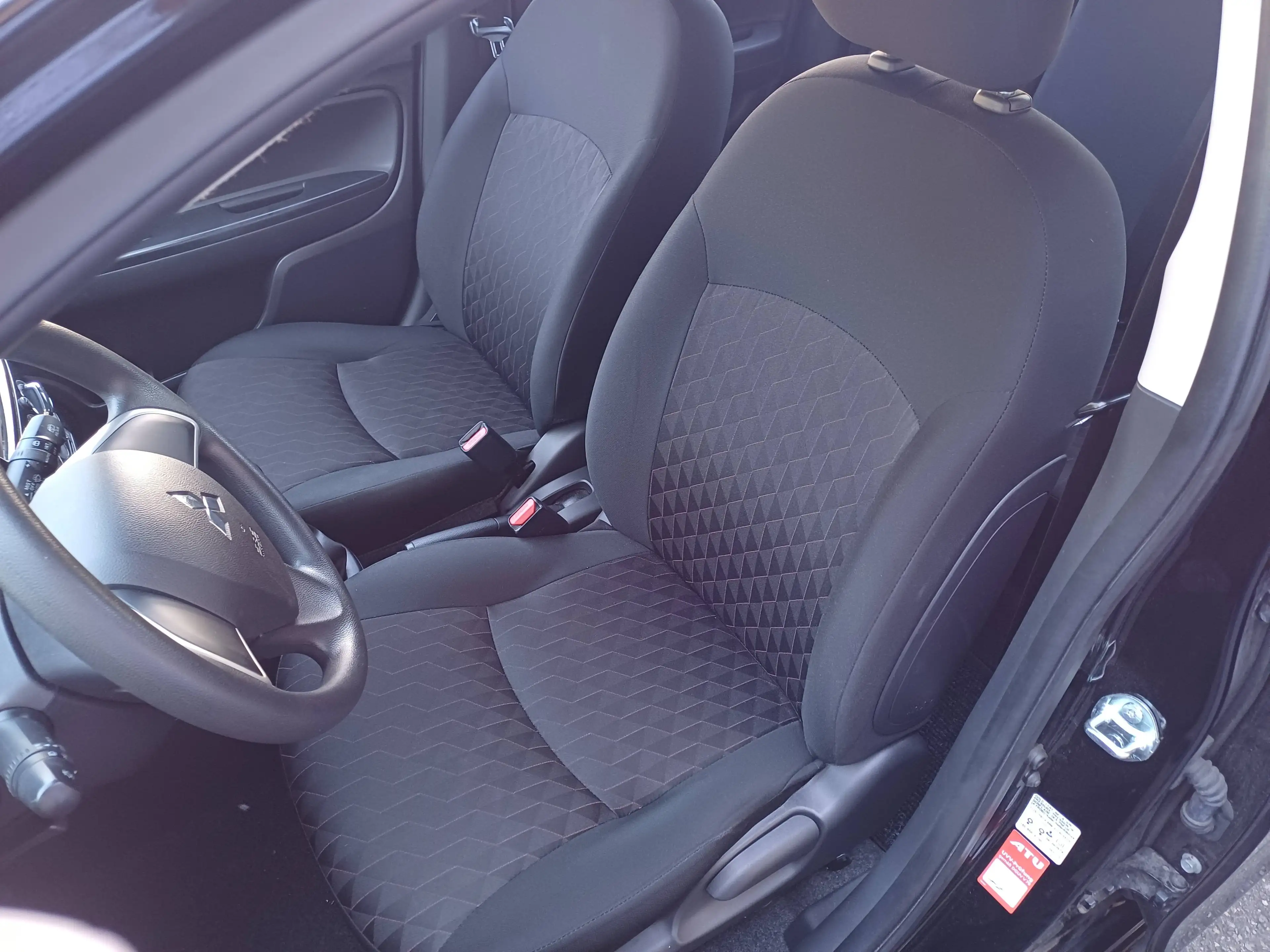 Mitsubishi Space Star Select — photo 11