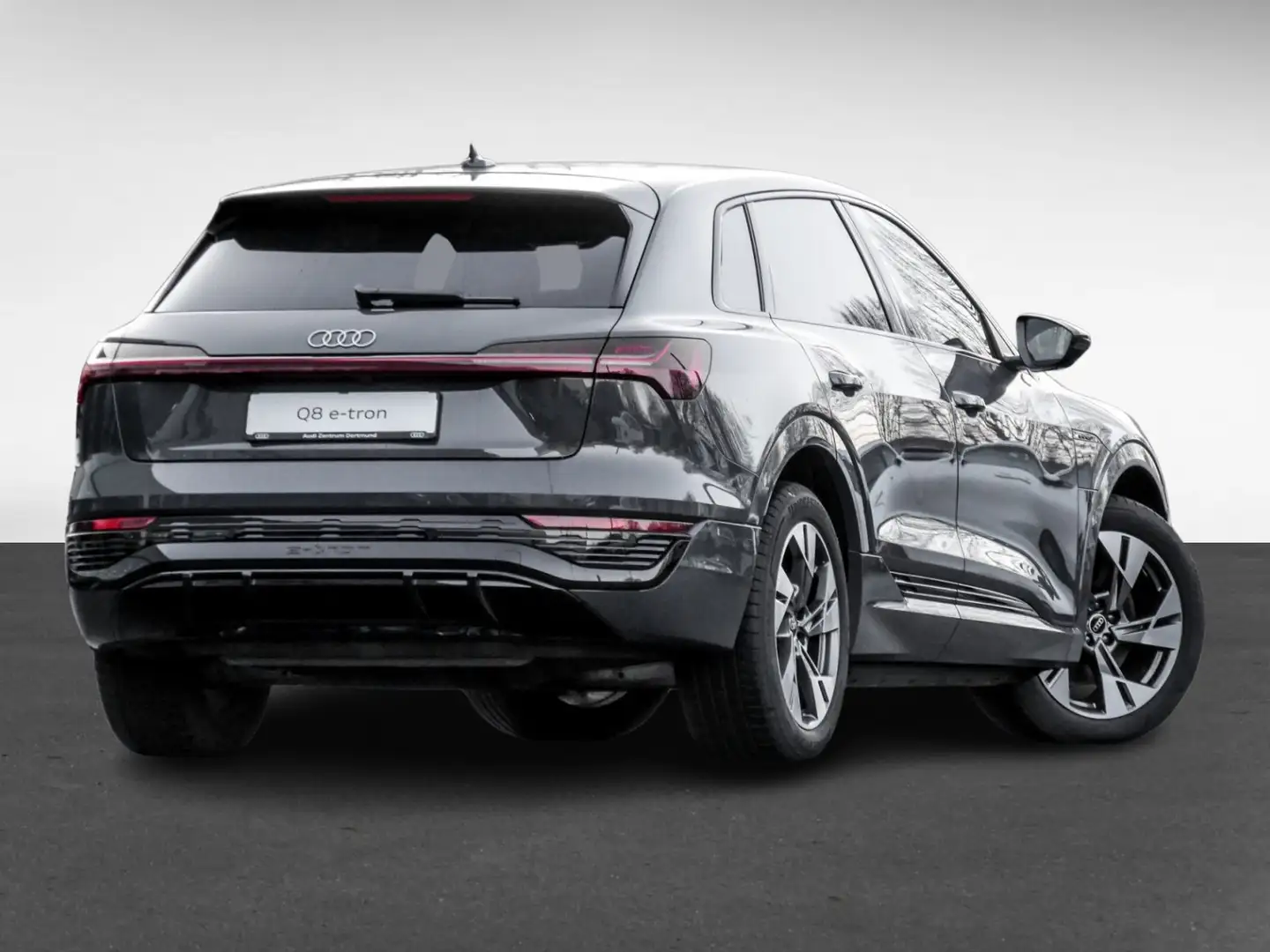 Audi Q8 e-tron 50 quattro S LINE B&O 360°CAM ACC LM20 Grau - 2