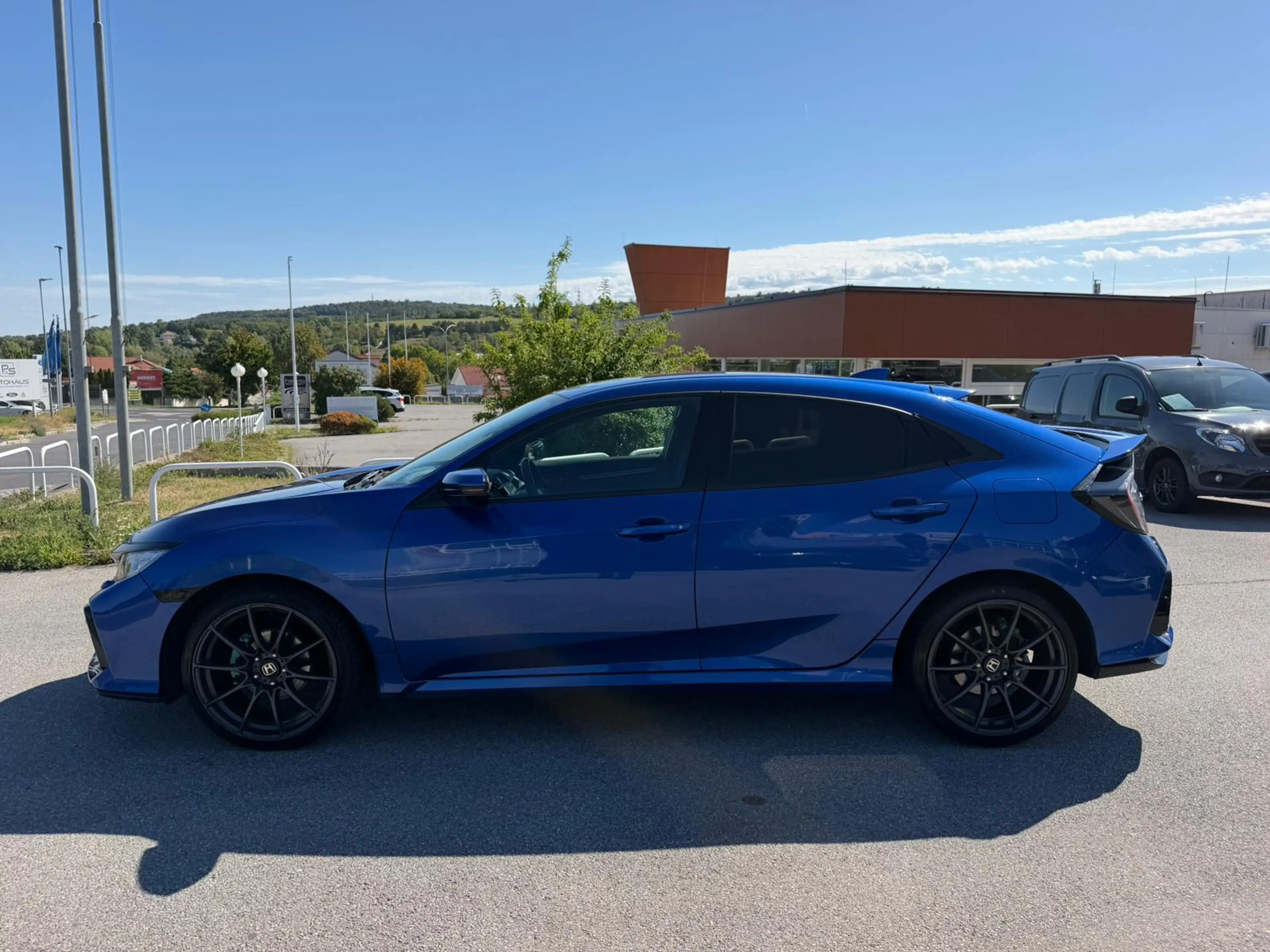 Honda Civic 1.0 VTEC Elegance — photo 6