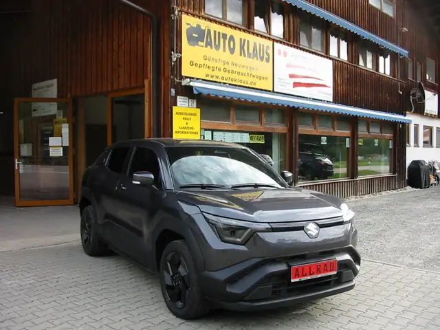 Suzuki Vitara e Vitara Allrad Automatik Comfort 61 kWh Graumet. sofort lieferbar !!!!!! Sitzheizung und Lenkradheizung !!!