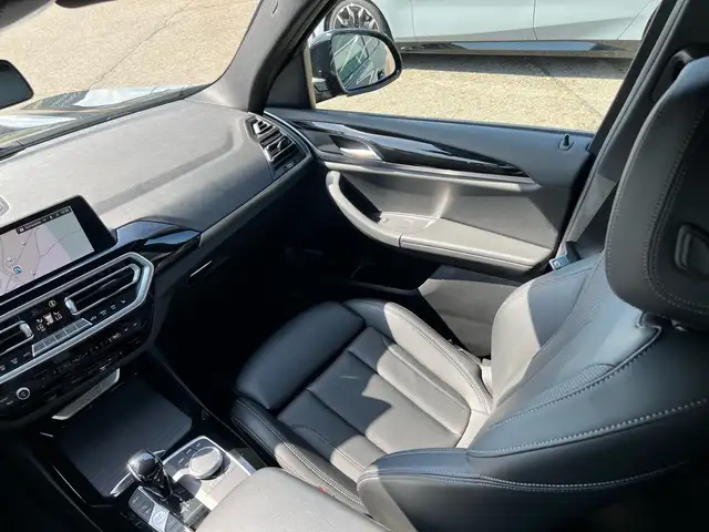 BMW X3 view 30