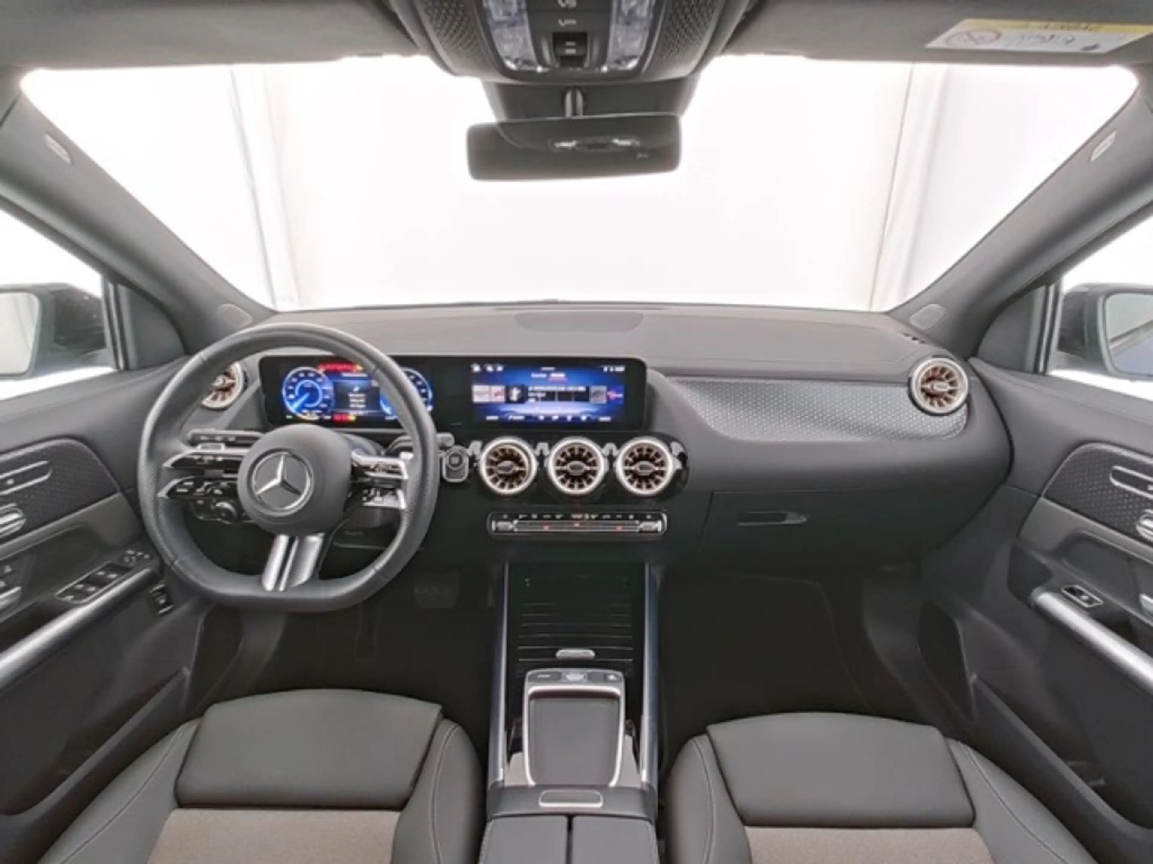 Mercedes-Benz EQA 350 4Matic Electric Art Advanced+ FAP AHK Panorama — photo 7