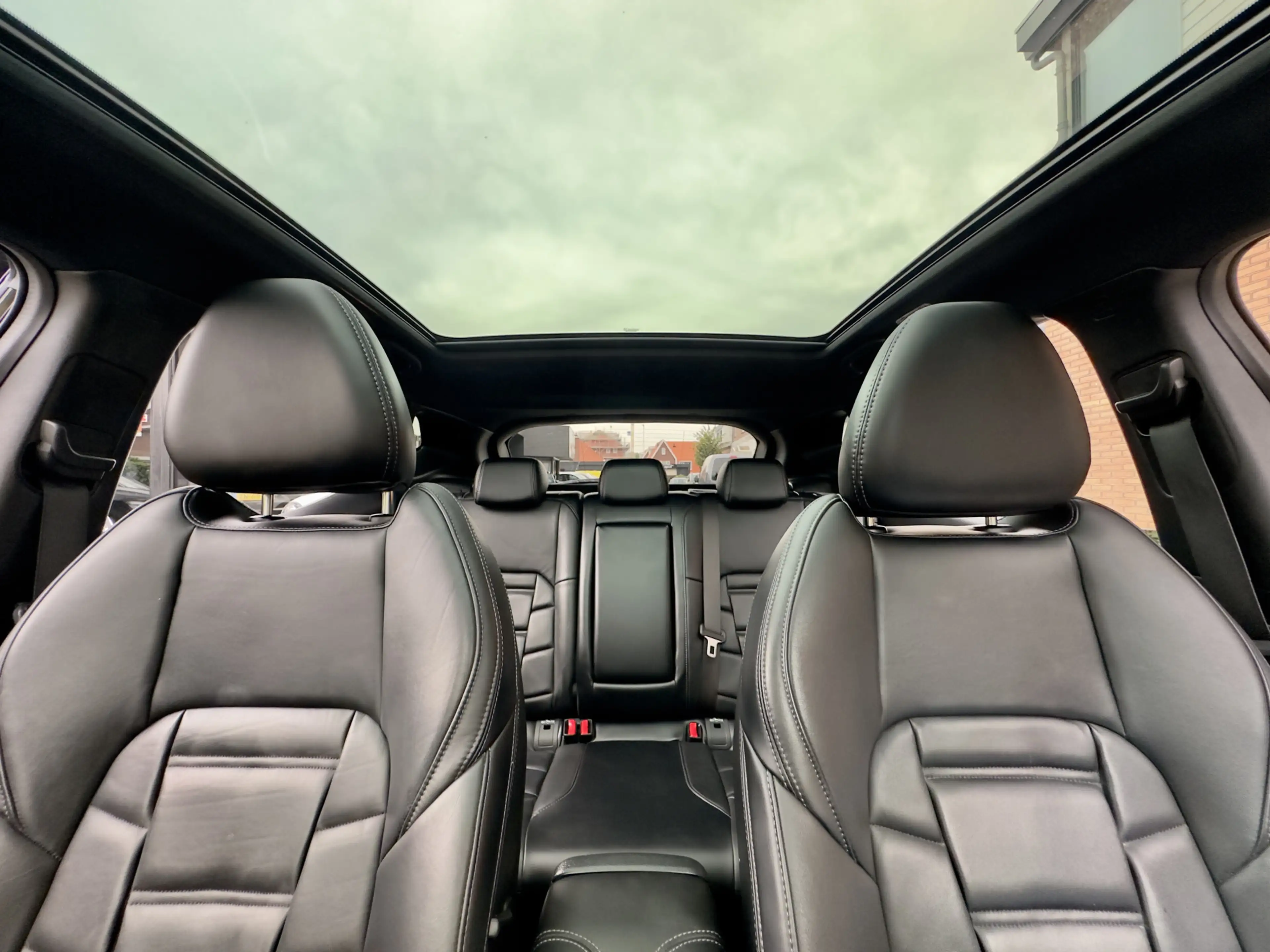 Nissan Qashqai 1.2 AUTOM EDITION PANODAK LEDER NAVI CAMERA-360 AI — photo 5