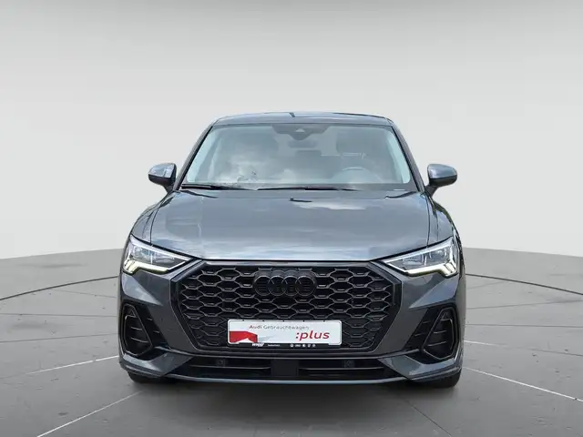 Audi Q3 view 2