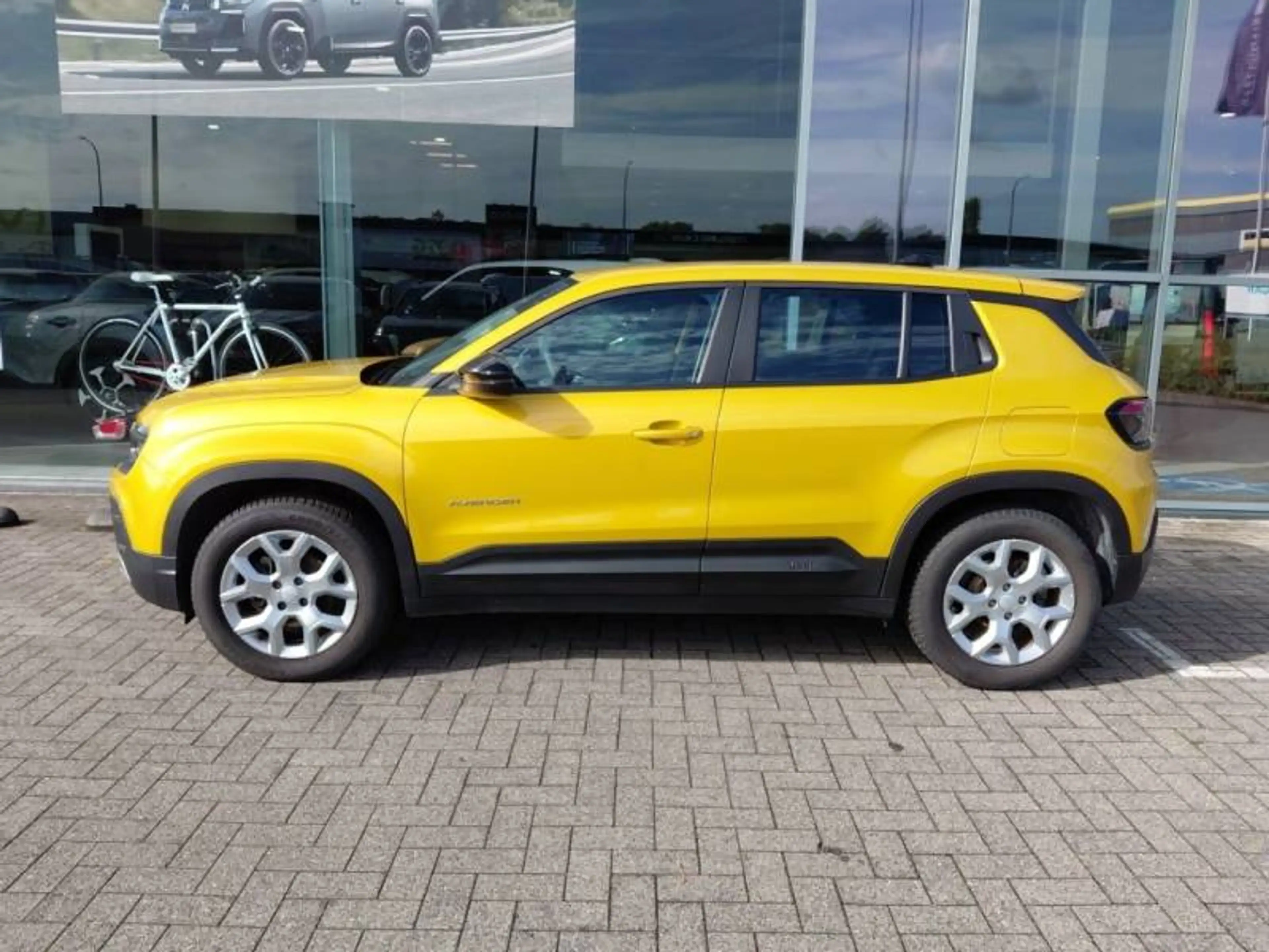 Jeep Avenger 1 1.2 MT6 Altitude — photo 4