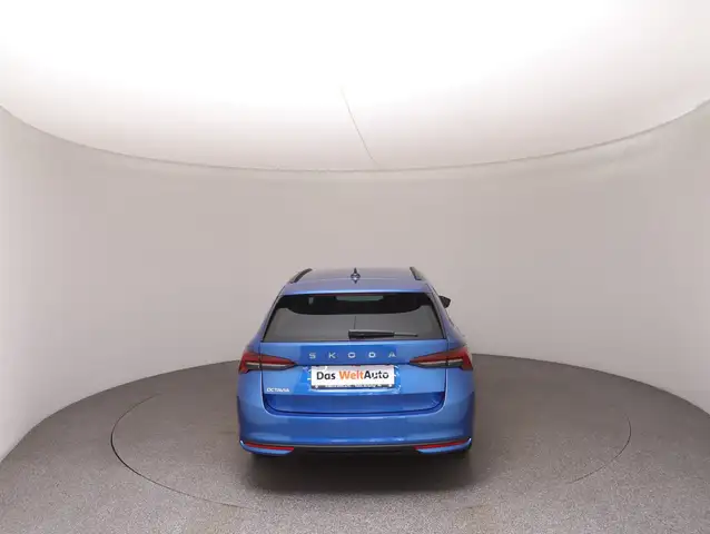 Skoda Octavia view 6