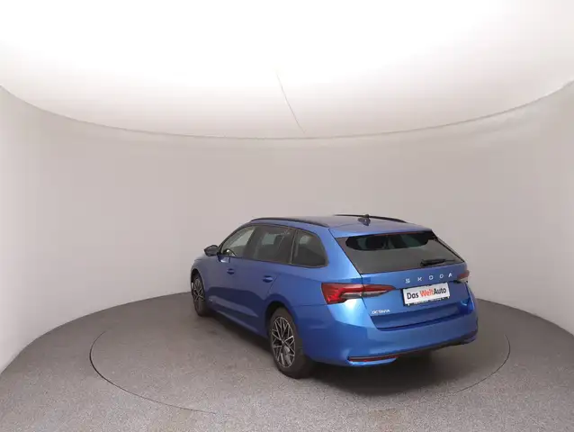 Skoda Octavia view 5