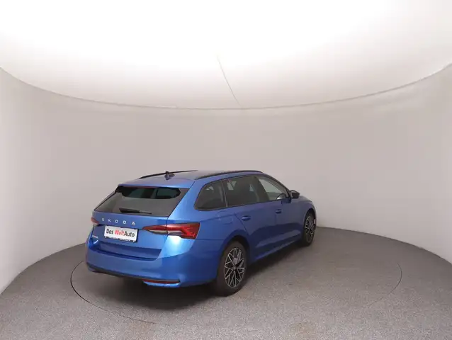 Skoda Octavia view 4