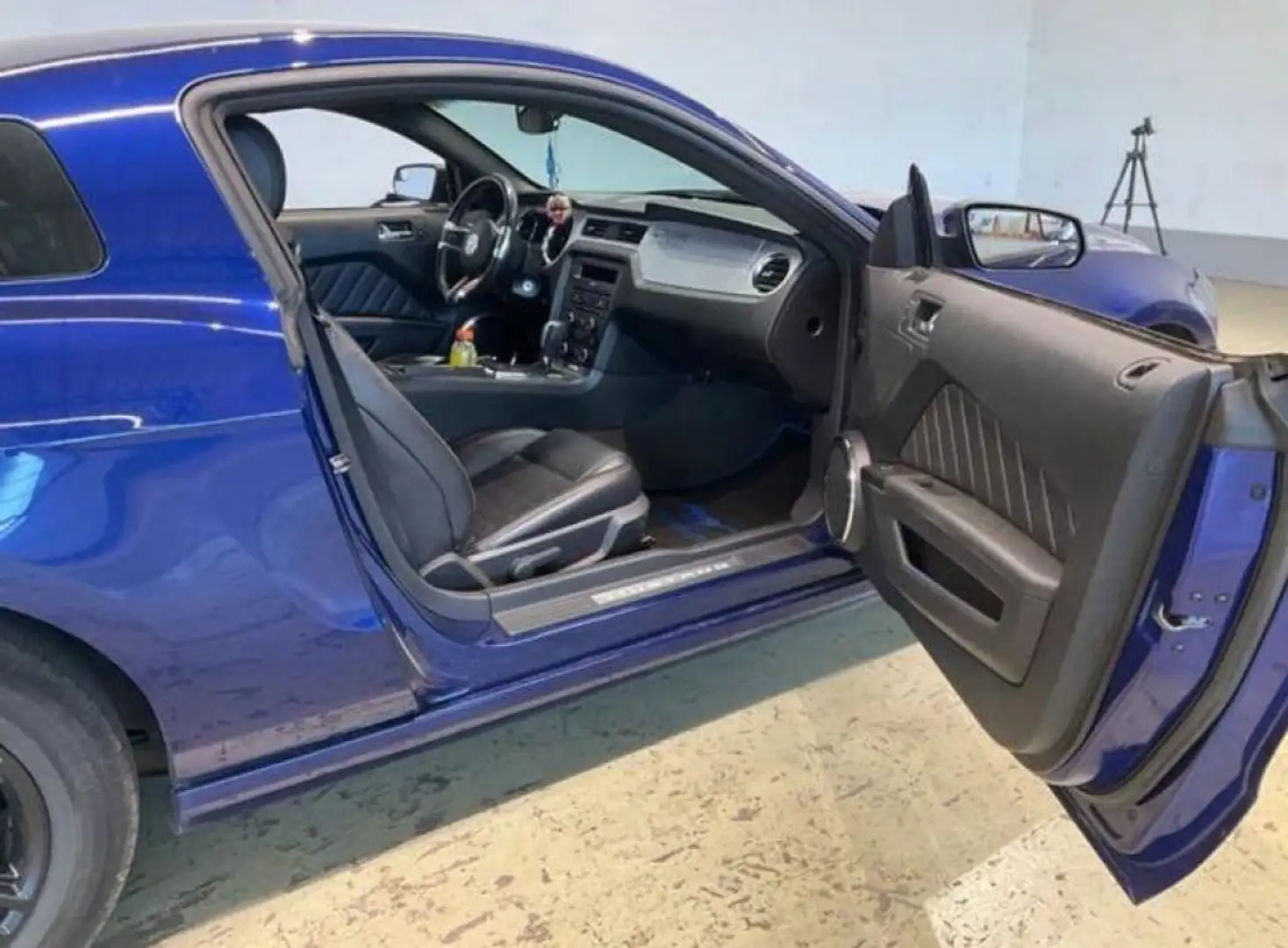 Ford Mustang 3.7 V6 GPL Bleu - 2