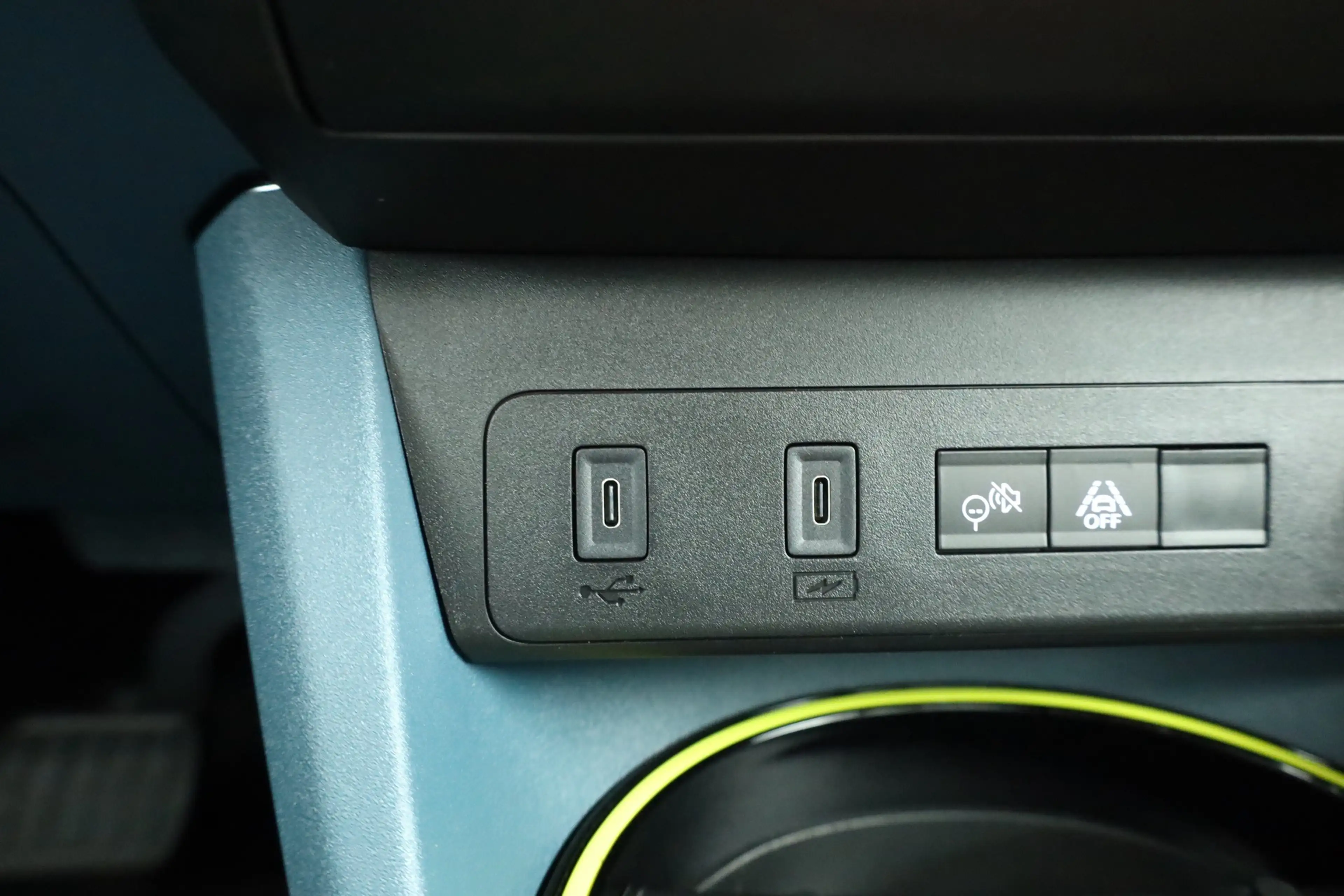 Fiat Grande Panda La Prima 1.2 Hybrid Aut. LED Navi — photo 13