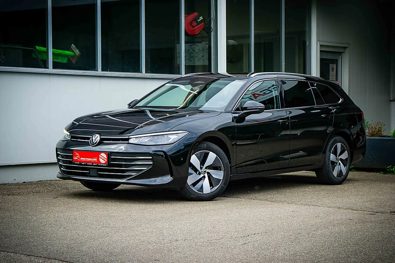 Volkswagen Passat Variant eTSI Business DSG *AHV*360°KAMERA* Schwarz - 2