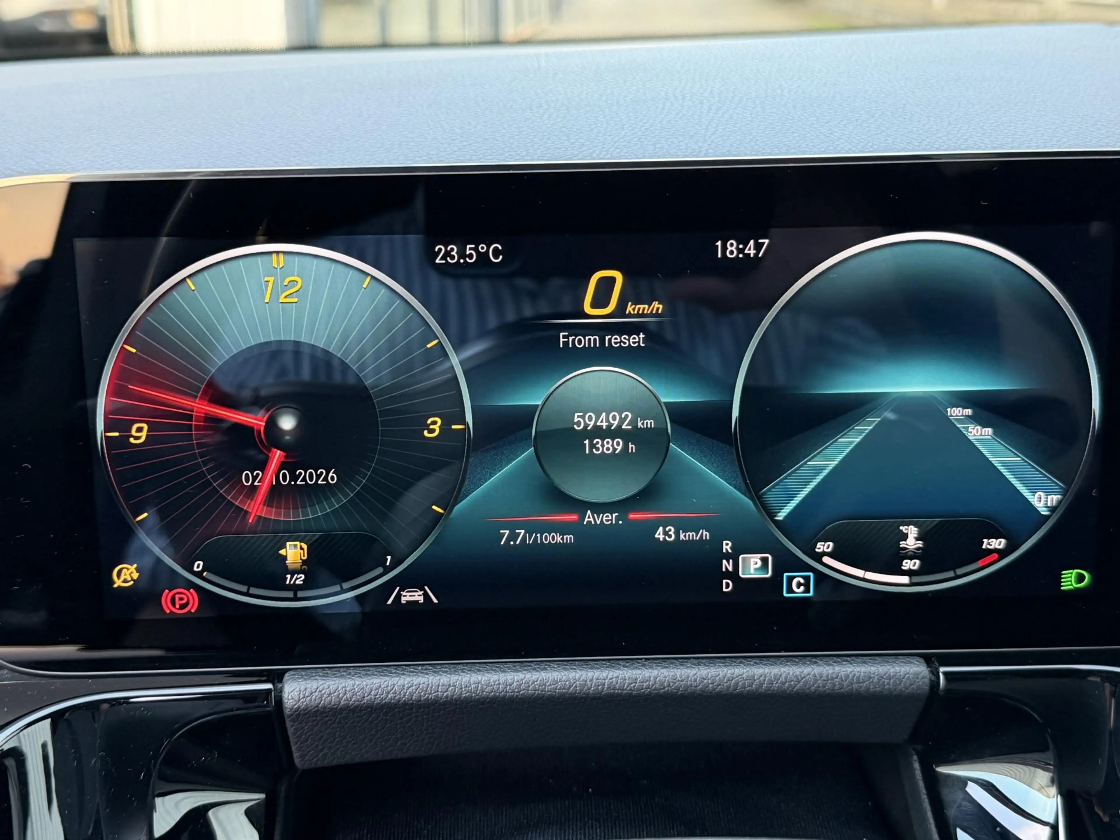 Mercedes-Benz GLA 180 AMG Line | NL-Auto/Carplay/Camera/Sfeerverlichting — photo 27