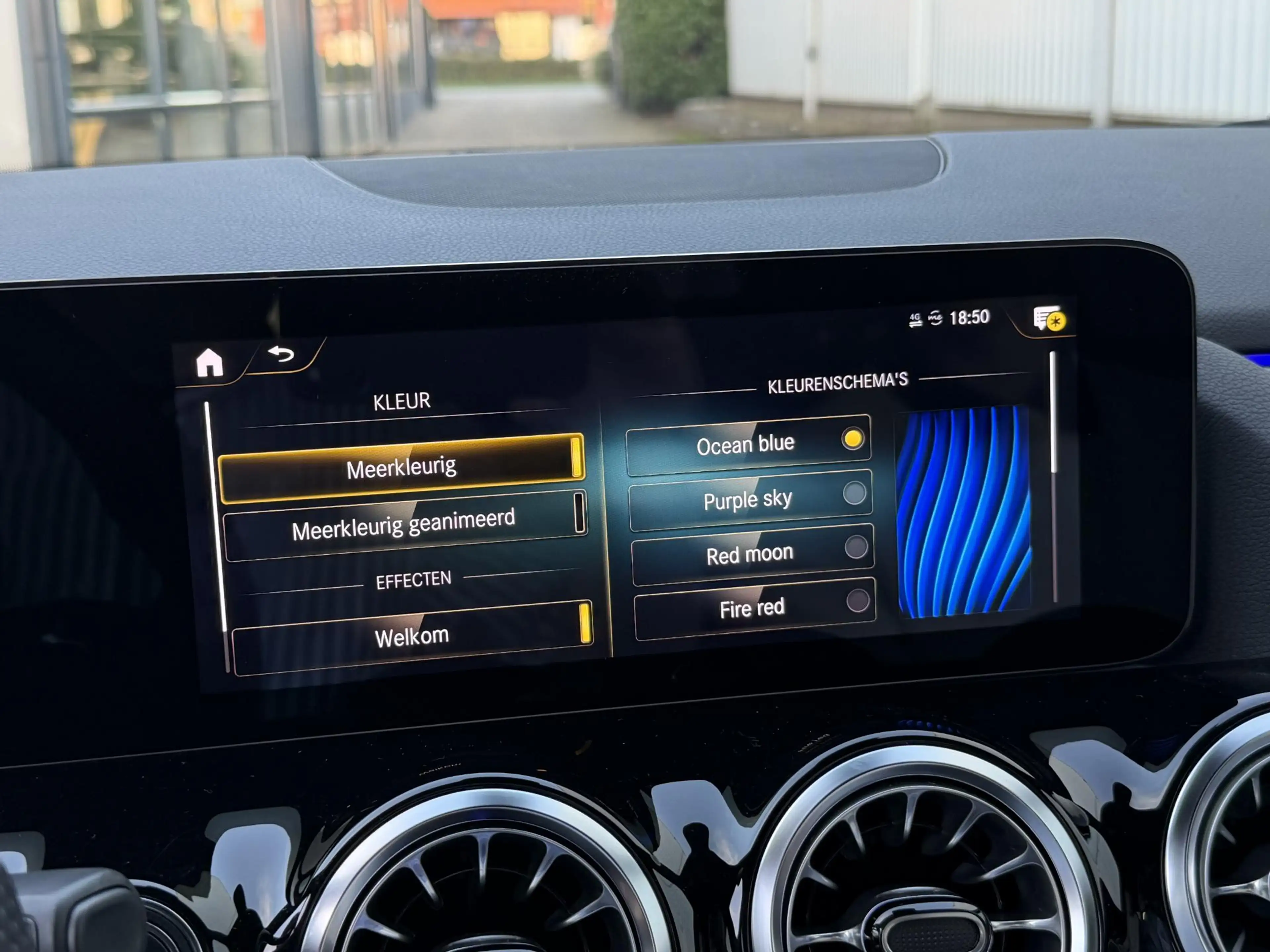 Mercedes-Benz GLA 180 AMG Line | NL-Auto/Carplay/Camera/Sfeerverlichting — photo 6