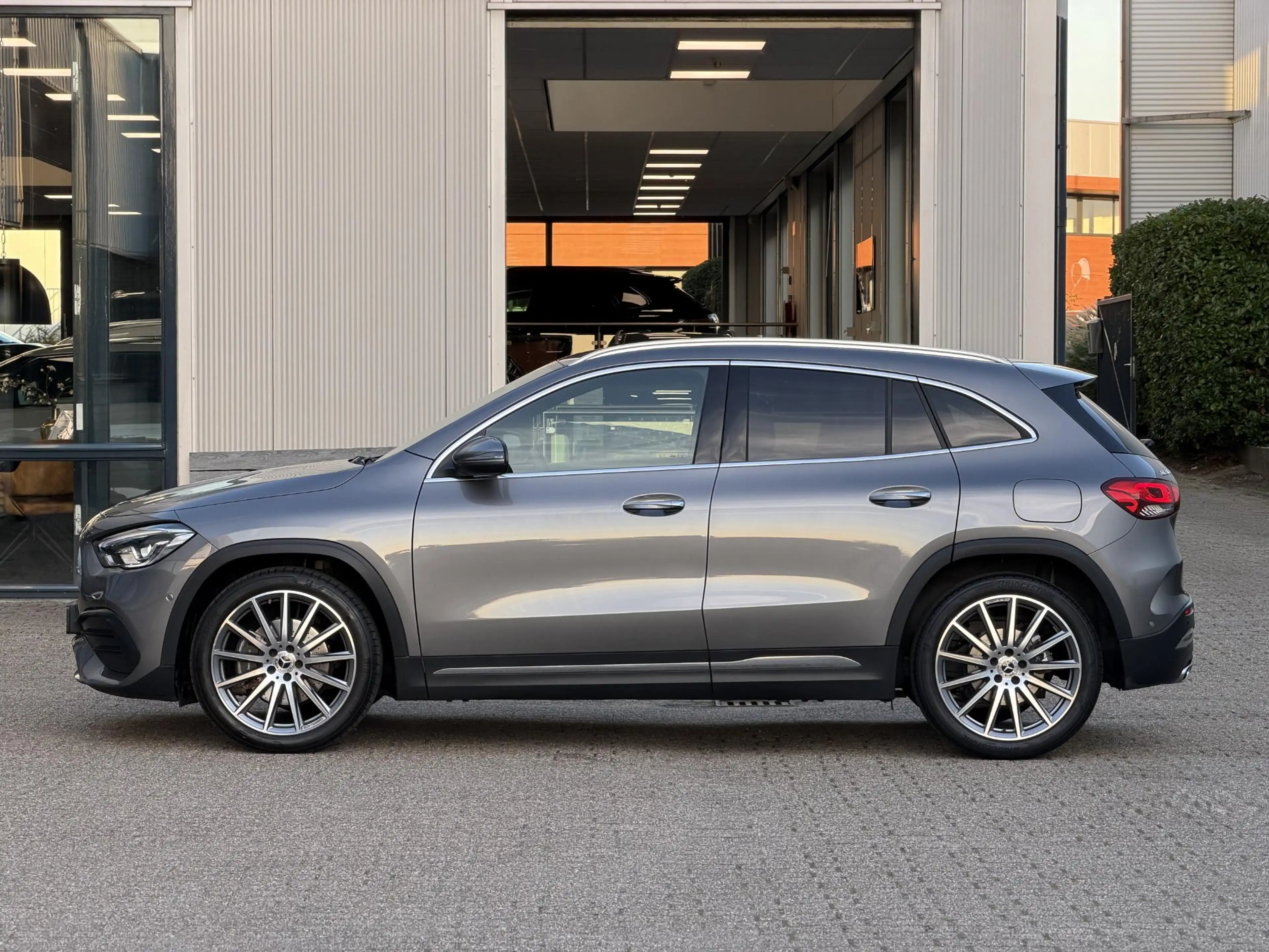 Mercedes-Benz GLA 180 AMG Line | NL-Auto/Carplay/Camera/Sfeerverlichting — photo 37