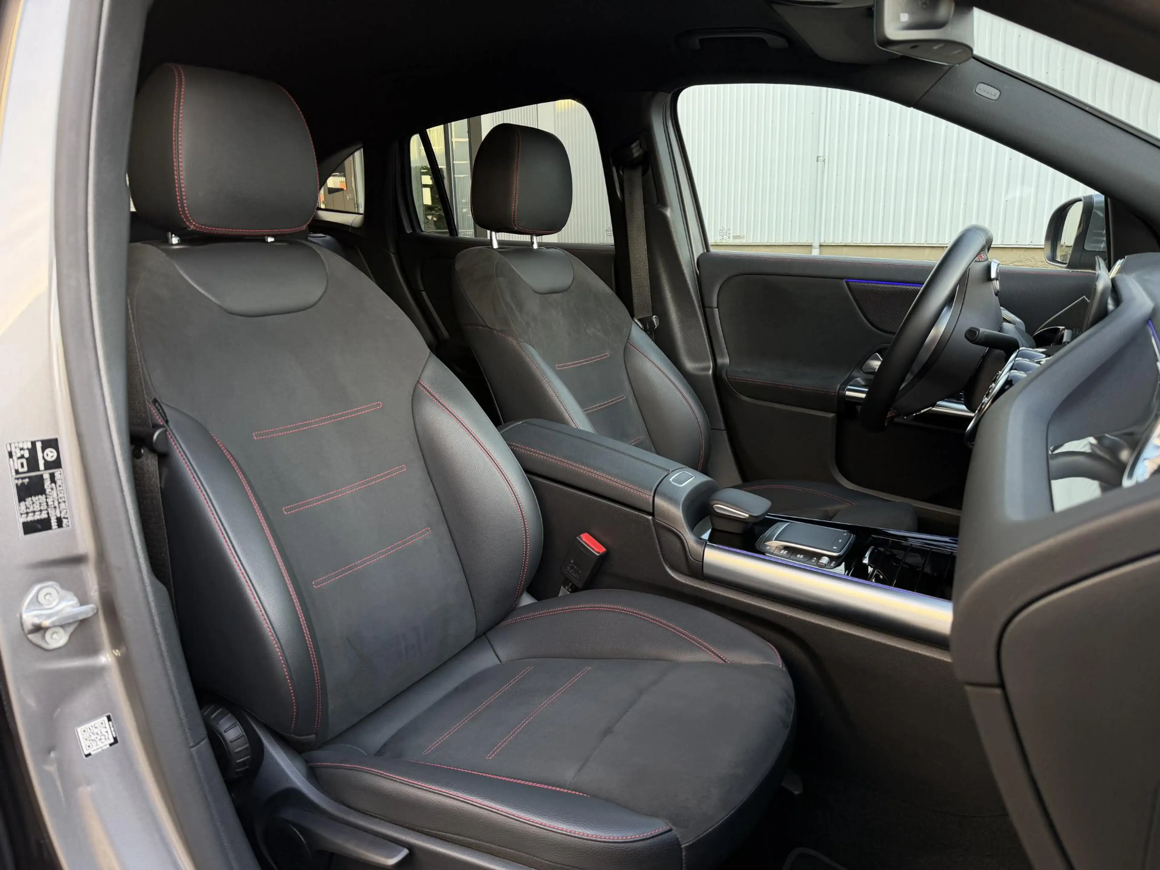 Mercedes-Benz GLA 180 AMG Line | NL-Auto/Carplay/Camera/Sfeerverlichting — photo 20